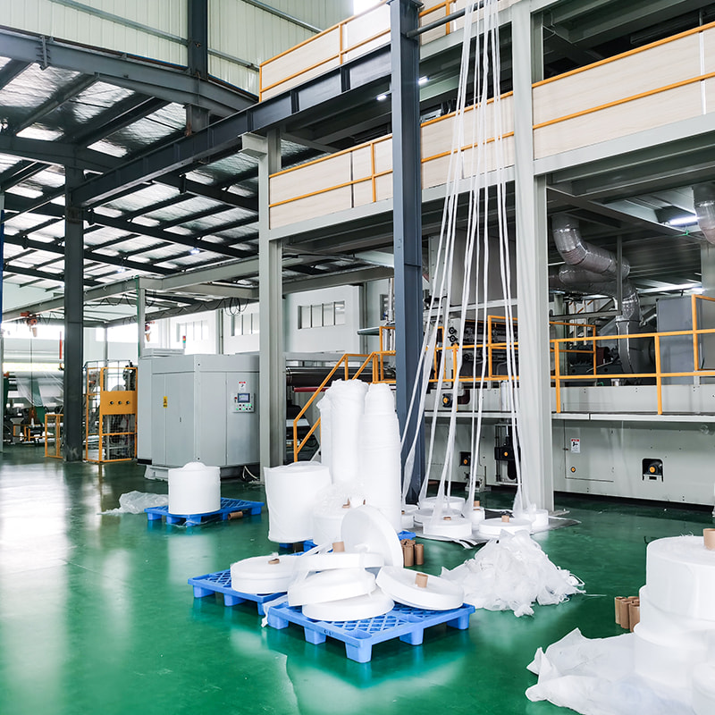 Spunbonded non woven machine Spunbonded non woven machine